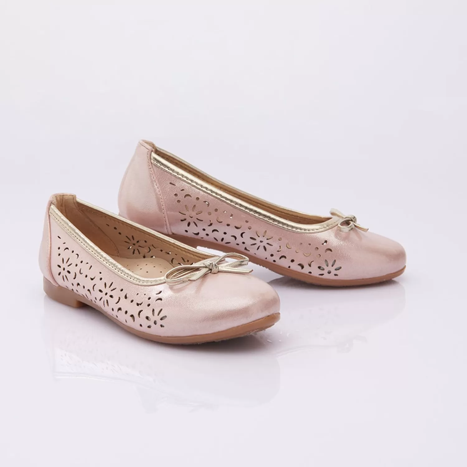 Shoes^Perla Floral Perforated Flats Pink